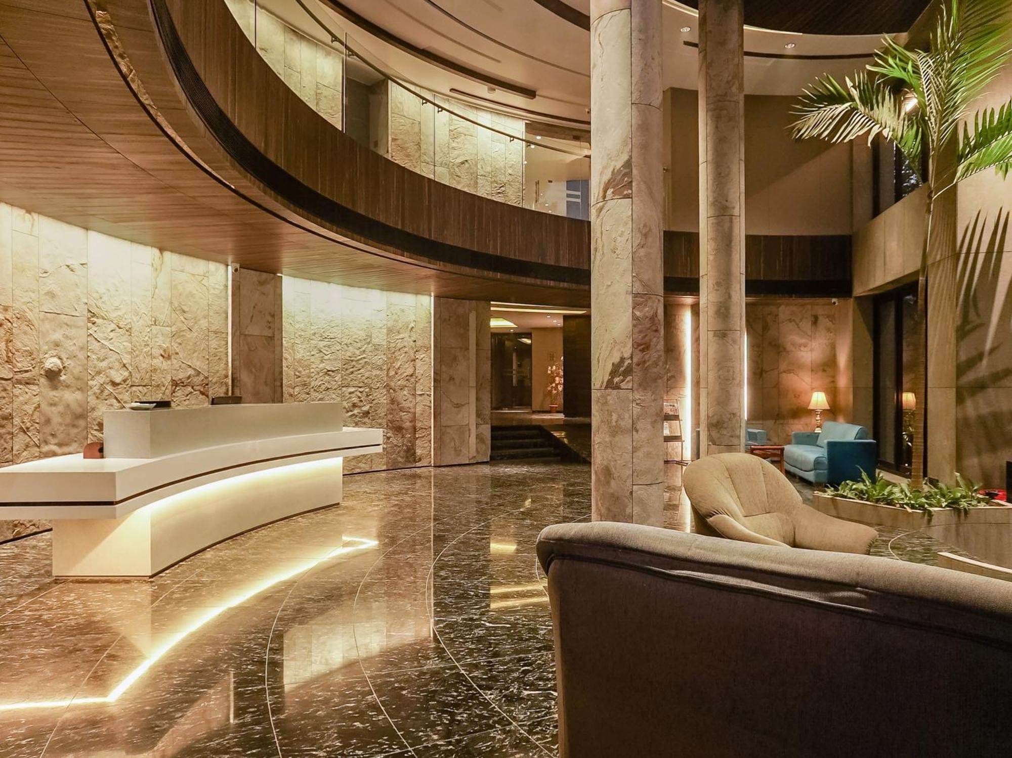 Treebo Niraali Executive, Hinjewadi Hotel Pimpri-Chinchwad Exterior photo