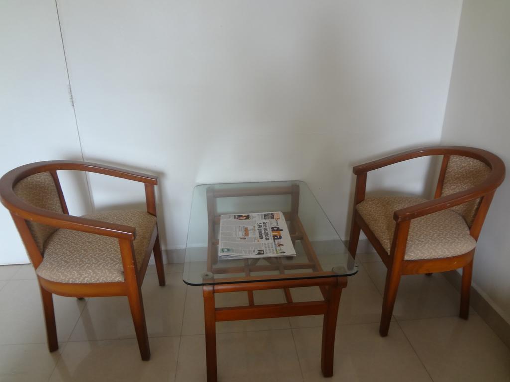 Treebo Niraali Executive, Hinjewadi Hotel Pimpri-Chinchwad Exterior photo